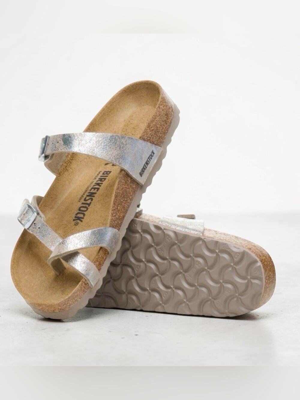 BIRKENSTOCK Myari Washed Metallic Silver Comfy Sandals  Women’s Sz 35